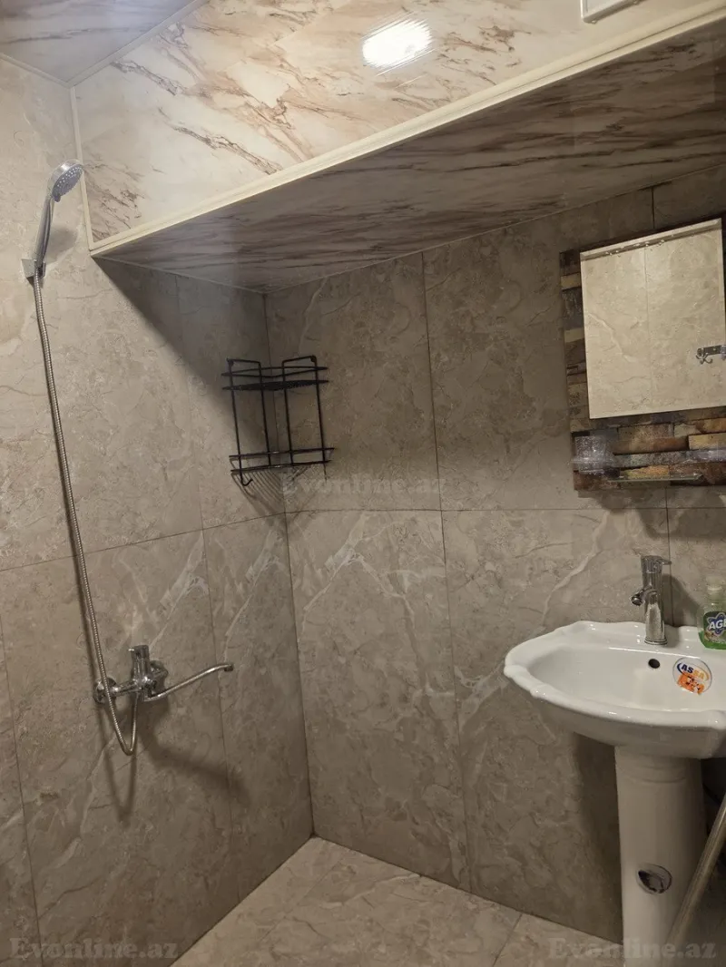 Satılır 2 otaqlı Mənzil Köhnə tikili 65 m² Binə - şəkil 6