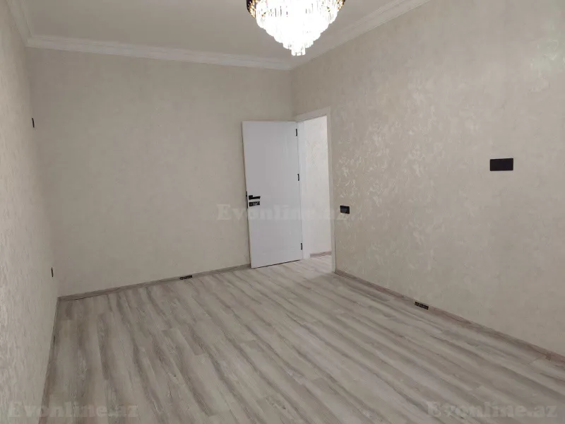 Satılır 2 otaqlı Mənzil Köhnə tikili 65 m² Azadlıq prospekti m. - şəkil 4