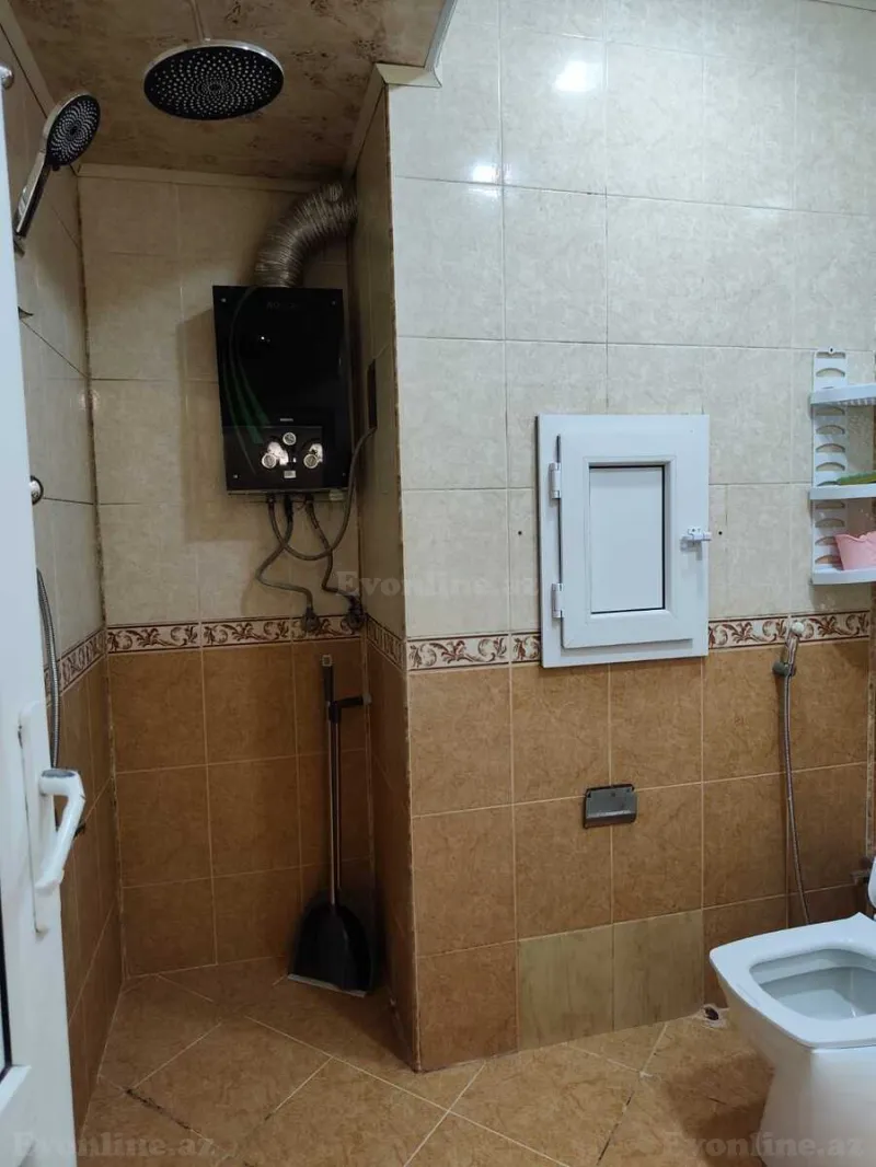 Satılır 2 otaqlı Mənzil Köhnə tikili 65 m² Azadlıq prospekti m. - şəkil 14