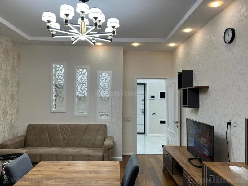 2 otaqlı Mənzil 70 m² 8 Noyabr m. Kirayə verilir