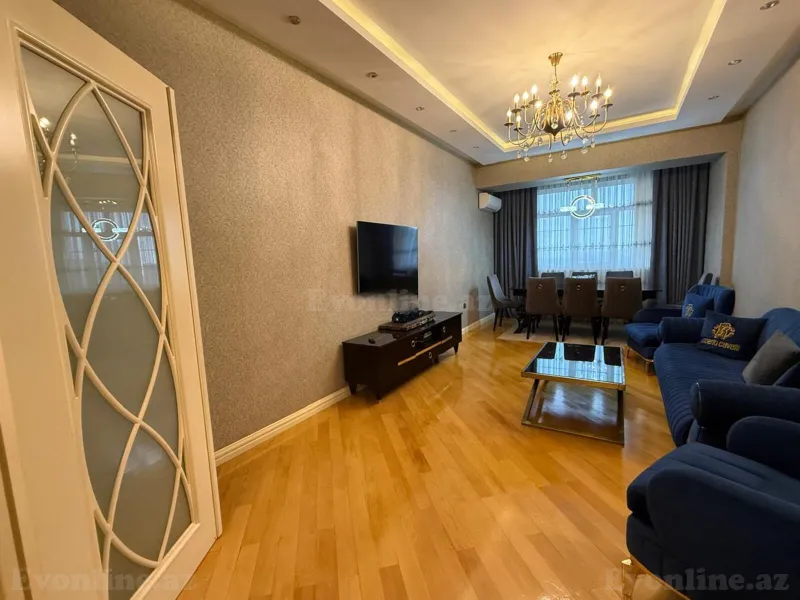 Satılır 3 otaqlı Mənzil Yeni tikili 131 m² 20 Yanvar m.