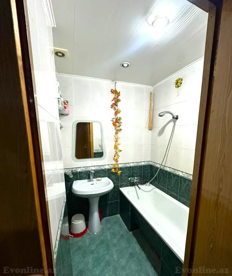 Satılır 2 otaqlı Mənzil Köhnə tikili 62 m² Əhmədli m. - şəkil 10
