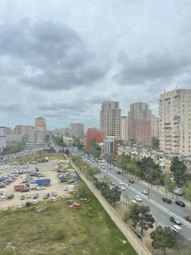 Satılır 3 otaqlı Mənzil Yeni tikili 115 m² İnşaatçılar m. - şəkil 4