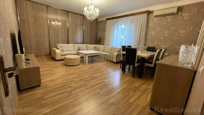 6 otaqlı Həyət evi 165 m² Əhmədli m. Satılır