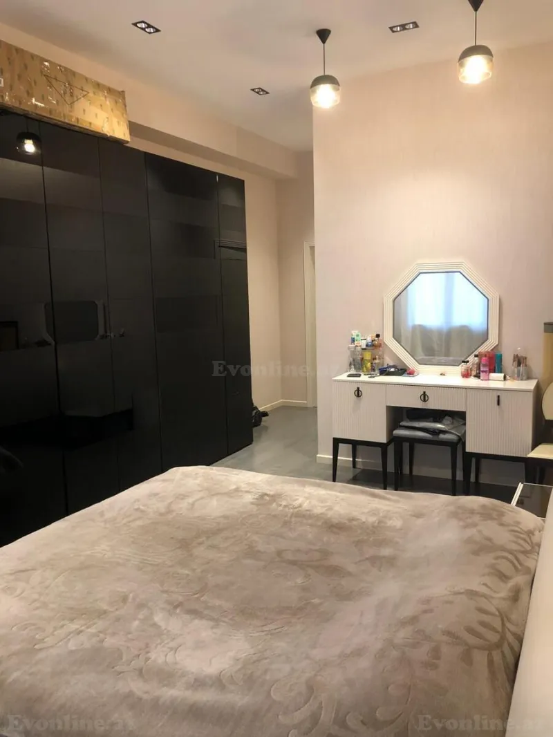 Satılır 4 otaqlı Mənzil Yeni tikili 202 m² Nizami m. - şəkil 6