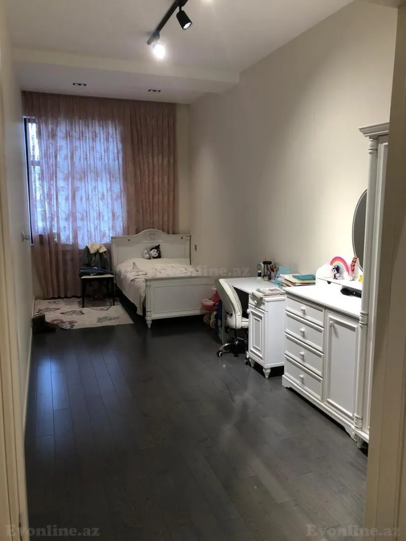 Satılır 4 otaqlı Mənzil Yeni tikili 202 m² Nizami m. - şəkil 7