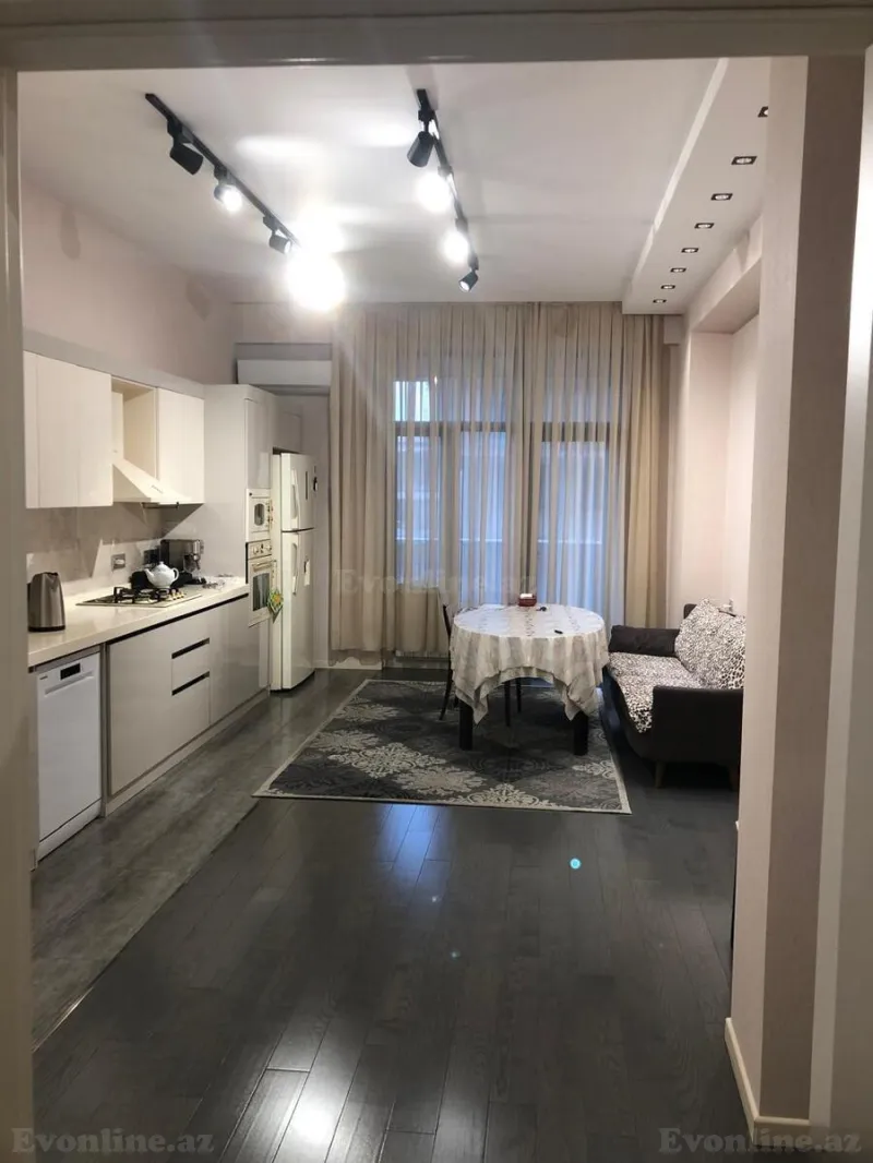 Satılır 4 otaqlı Mənzil Yeni tikili 202 m² Nizami m. - şəkil 14