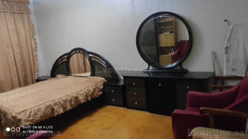 Satılır 3 otaqlı Mənzil Köhnə tikili 85 m² Bakıxanov - şəkil 4