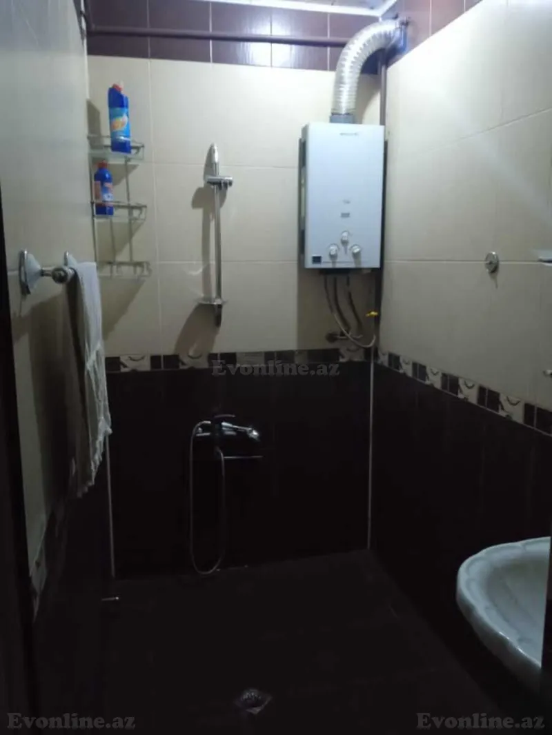 Satılır 3 otaqlı Mənzil Köhnə tikili 85 m² Bakıxanov - şəkil 6