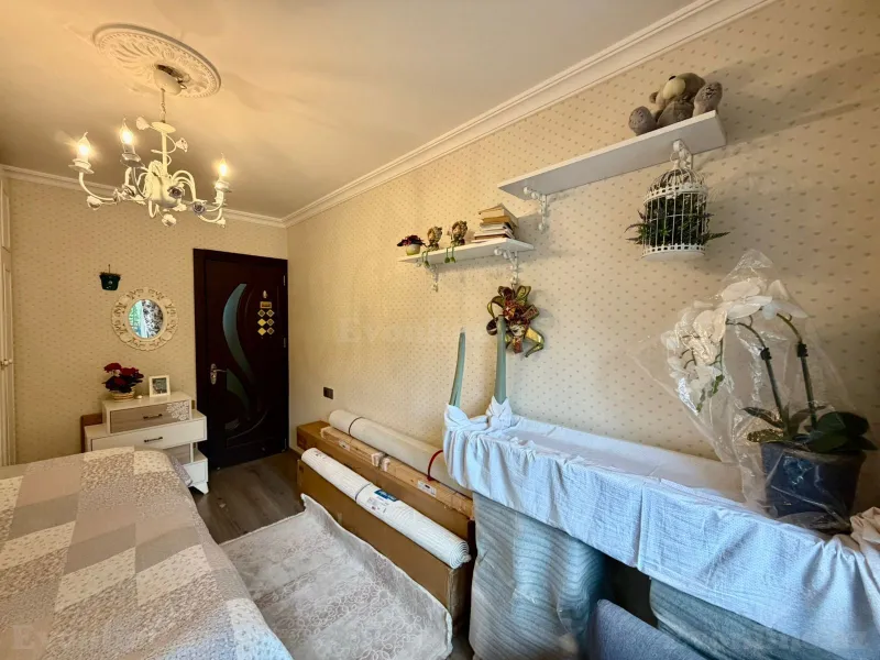 Satılır 3 otaqlı Mənzil Köhnə tikili 80 m² Xalqlar Dostluğu m. - şəkil 4