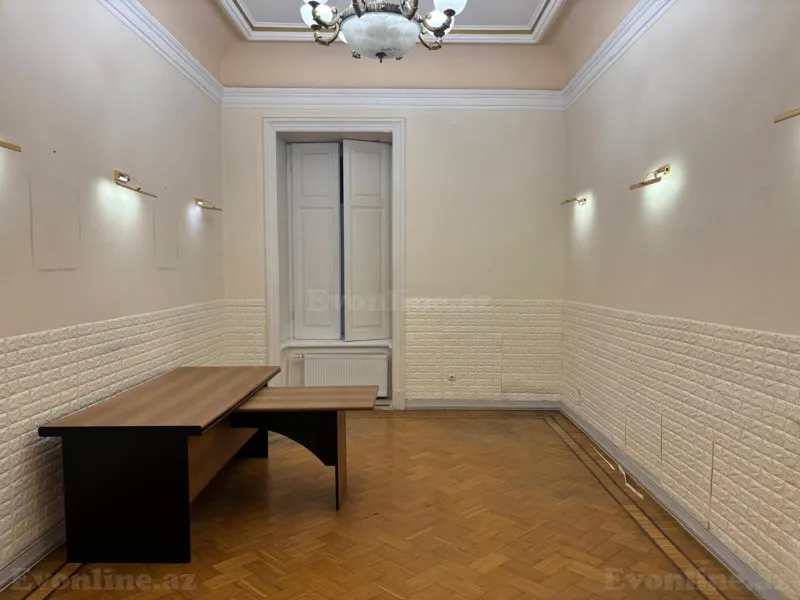 Kirayə verilir Ofis 350 m² Səbail r. - şəkil 7