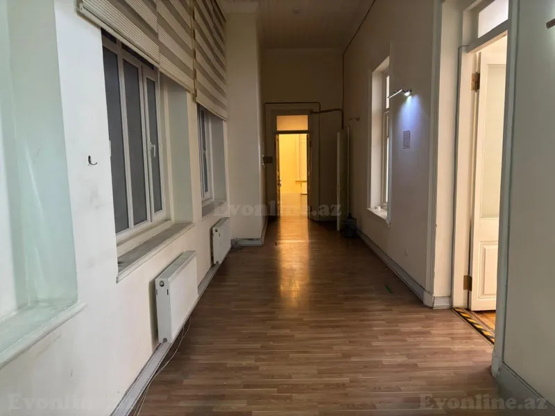 Kirayə verilir Ofis 350 m² Səbail r. - şəkil 9