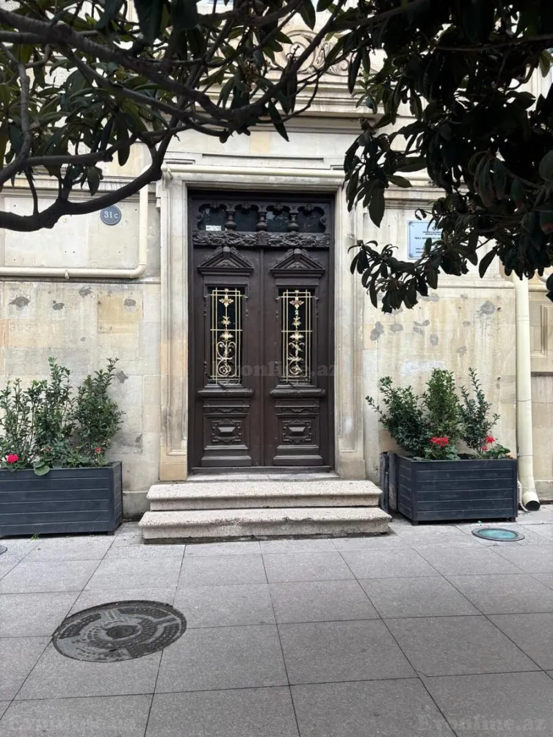 Kirayə verilir Ofis 350 m² Səbail r. - şəkil 18