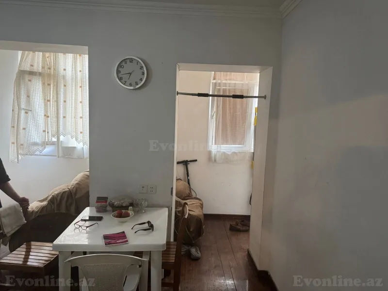Satılır 2 otaqlı Mənzil Köhnə tikili 70 m² Nərimanov r. - şəkil 5