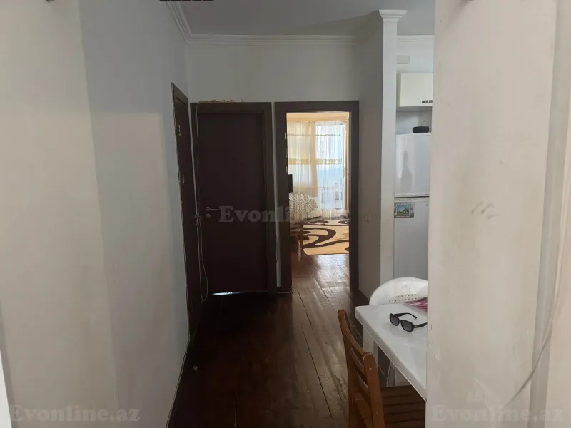 Satılır 2 otaqlı Mənzil Köhnə tikili 70 m² Nərimanov r. - şəkil 6