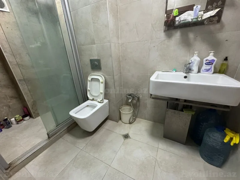 Satılır 2 otaqlı Mənzil Köhnə tikili 70 m² Nərimanov r. - şəkil 9