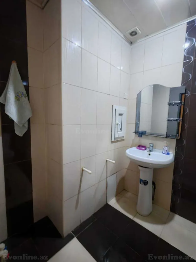 Satılır 3 otaqlı Mənzil Yeni tikili 115 m² Memar Əcəmi m. - şəkil 9
