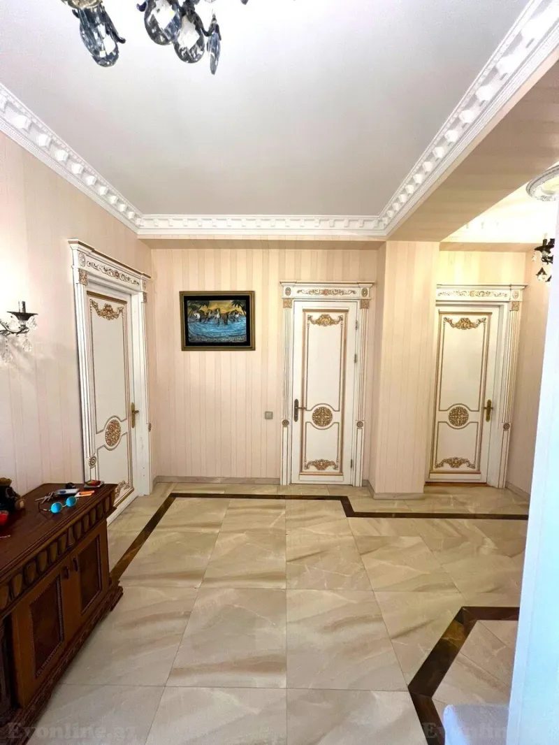 Satılır 3 otaqlı Mənzil Yeni tikili 140 m² Xətai r. - şəkil 13