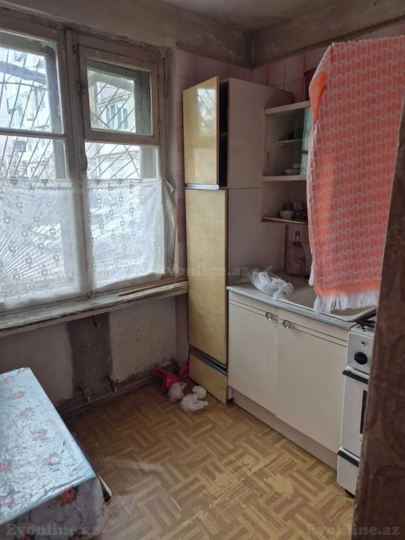 Satılır 3 otaqlı Mənzil Köhnə tikili 70 m² Elmlər Akademiyası m. - şəkil 7
