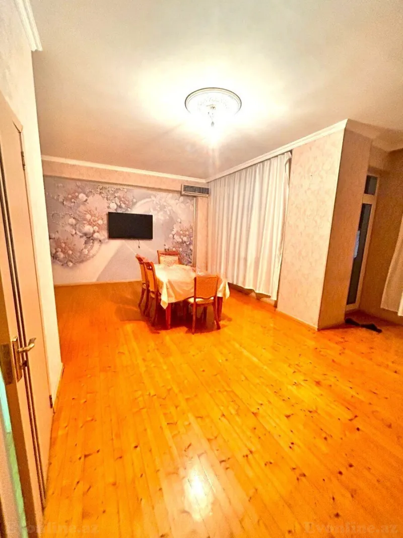Satılır 5 otaqlı Mənzil Köhnə tikili 165 m² Əhmədli m. - şəkil 2