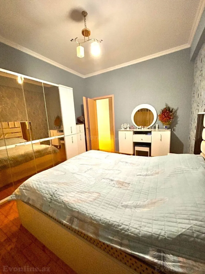 Satılır 5 otaqlı Mənzil Köhnə tikili 165 m² Əhmədli m. - şəkil 6