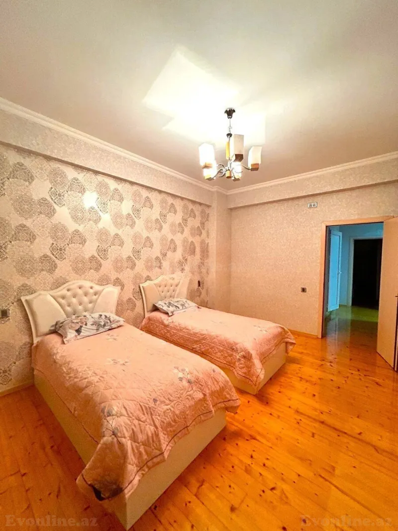Satılır 5 otaqlı Mənzil Köhnə tikili 165 m² Əhmədli m. - şəkil 8