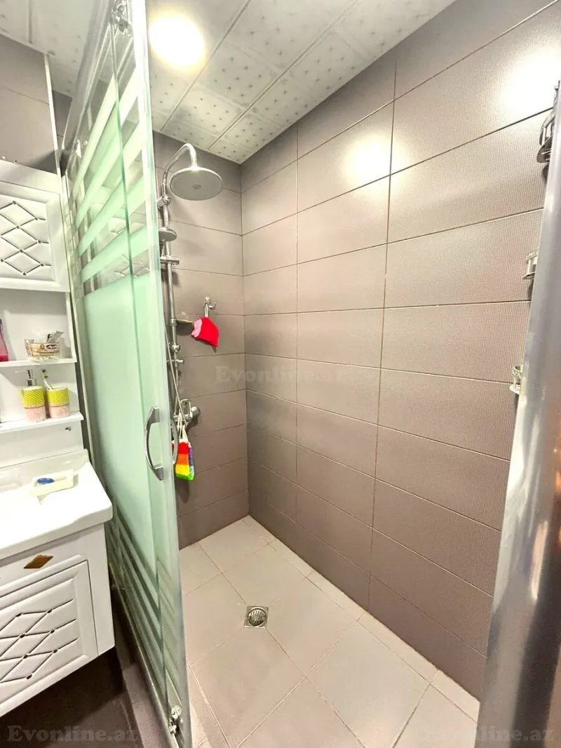 Satılır 5 otaqlı Mənzil Köhnə tikili 165 m² Əhmədli m. - şəkil 13