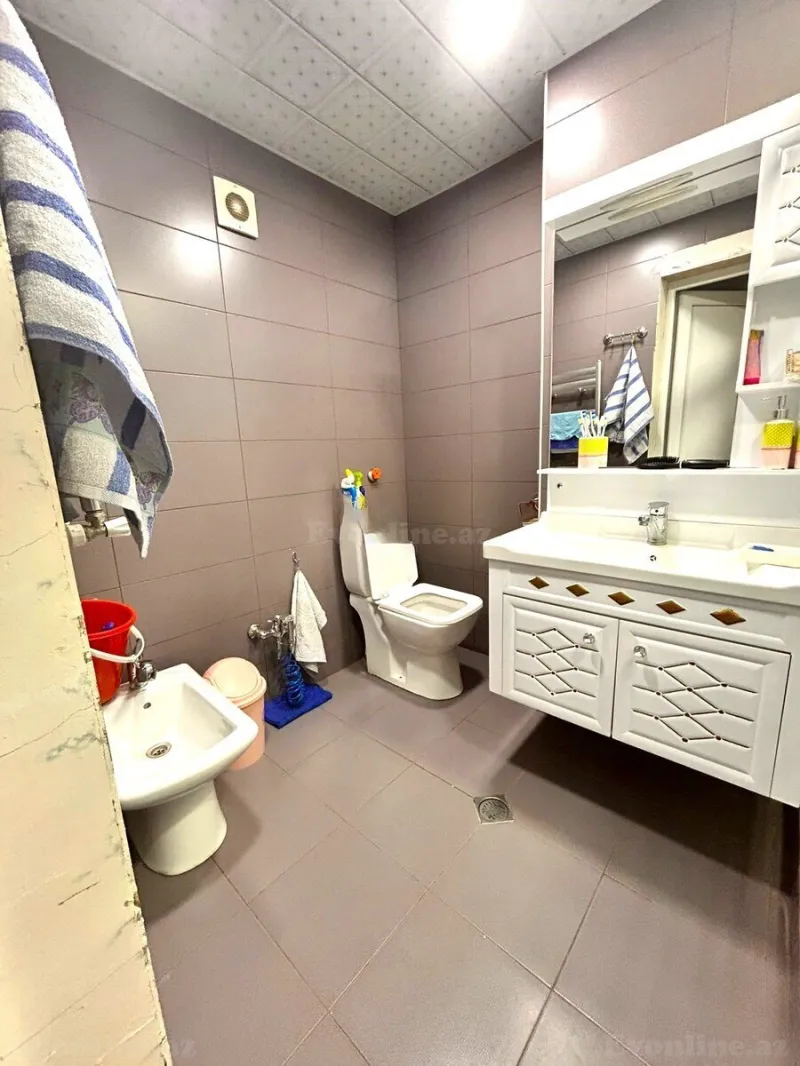 Satılır 5 otaqlı Mənzil Köhnə tikili 165 m² Əhmədli m. - şəkil 14