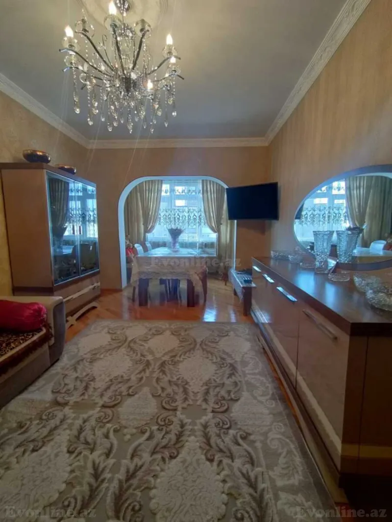 Kirayə verilir 3 otaqlı Mənzil Köhnə tikili 85 m² Əhmədli m.