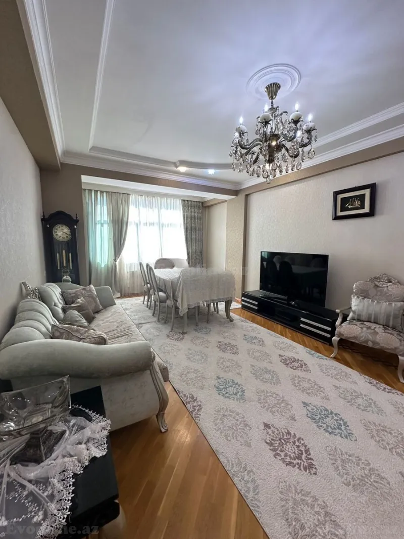 Satılır 5 otaqlı Mənzil Yeni tikili 175 m² Memar Əcəmi m.