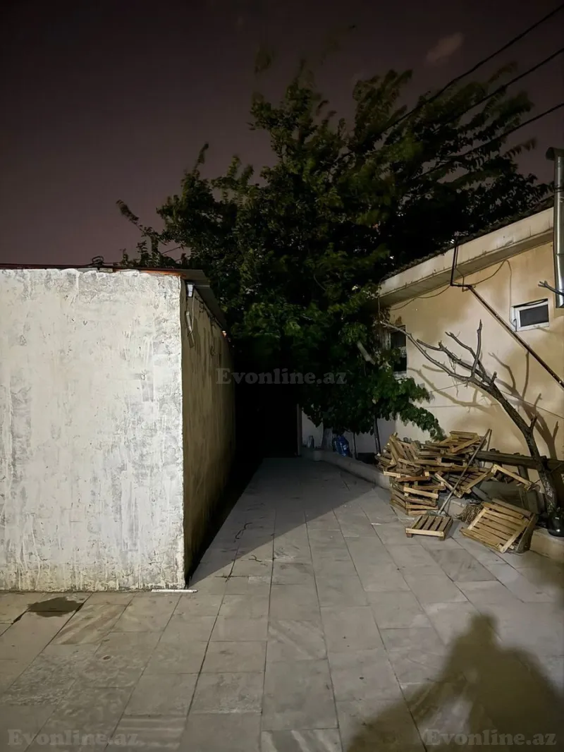 Kirayə verilir 4 otaqlı Həyət evi 160 m² İnşaatçılar m.