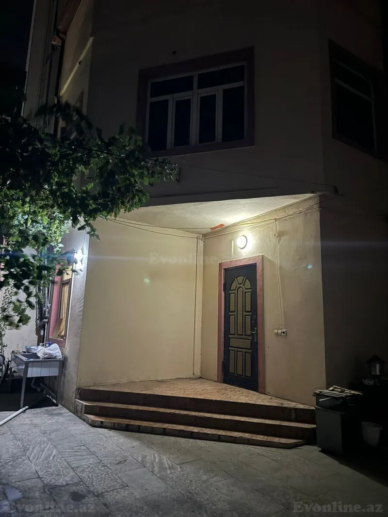 Kirayə verilir 4 otaqlı Həyət evi 160 m² İnşaatçılar m. - şəkil 2