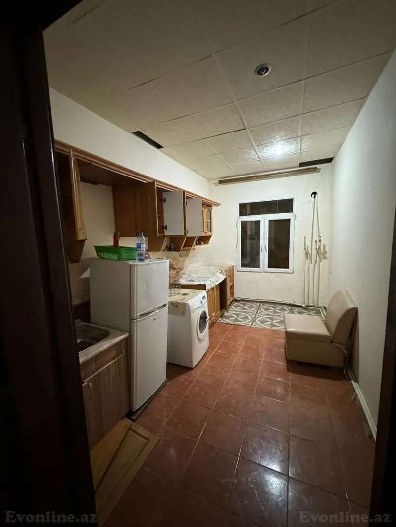 Kirayə verilir 4 otaqlı Həyət evi 160 m² İnşaatçılar m. - şəkil 5