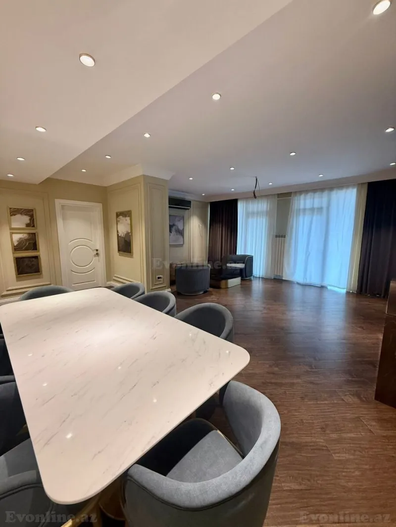 Satılır 4 otaqlı Mənzil Yeni tikili 177 m² Gəncə pr. - şəkil 18