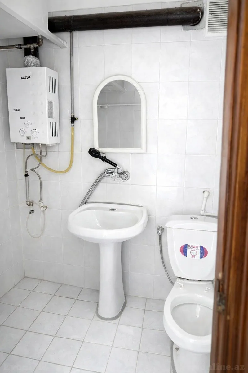 Satılır 3 otaqlı Mənzil Köhnə tikili 77 m² Neftçilər m. - şəkil 7