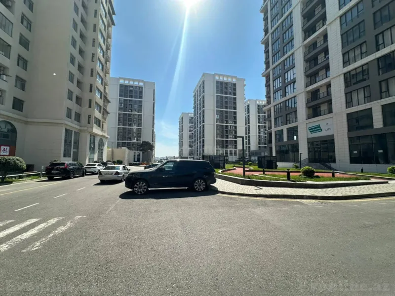 Satılır 3 otaqlı Mənzil Yeni tikili 172.8 m² Koroğlu m. - şəkil 2