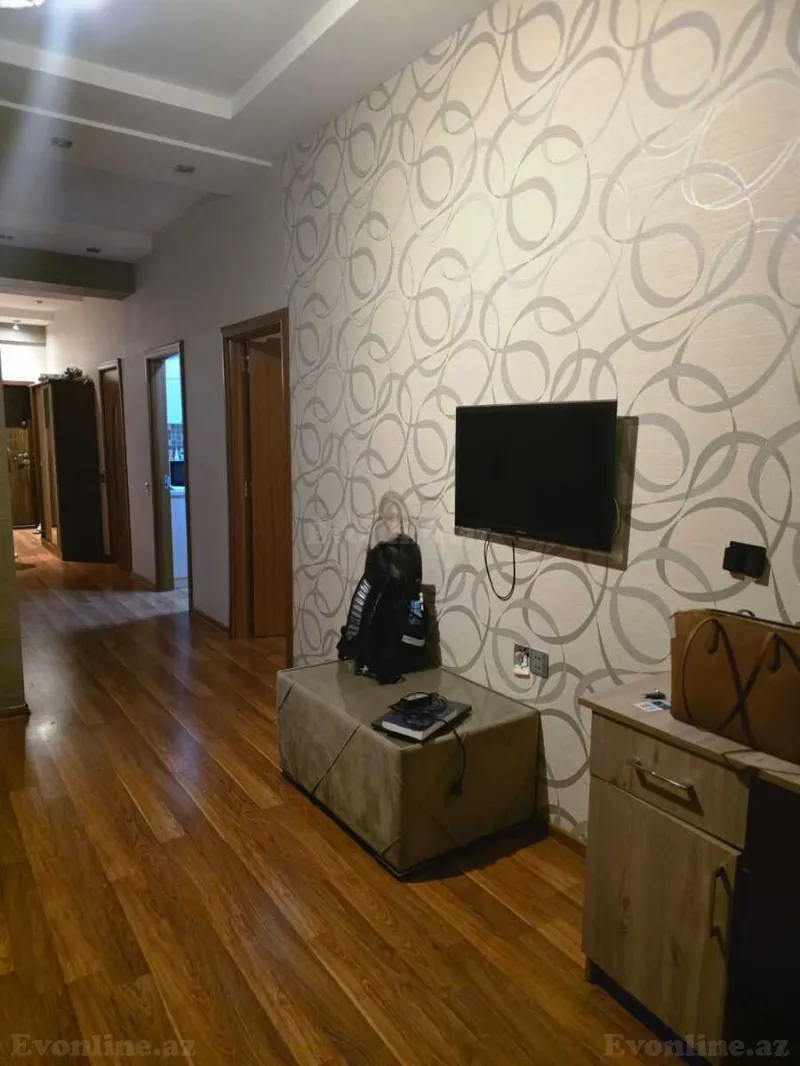 Kirayə verilir 2 otaqlı Mənzil Yeni tikili 60 m² Həzi Aslanov m. - şəkil 4