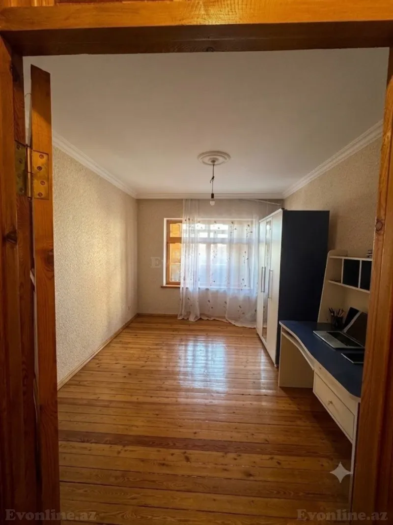 Satılır 5 otaqlı Mənzil Köhnə tikili 119 m² Həzi Aslanov m. - şəkil 2