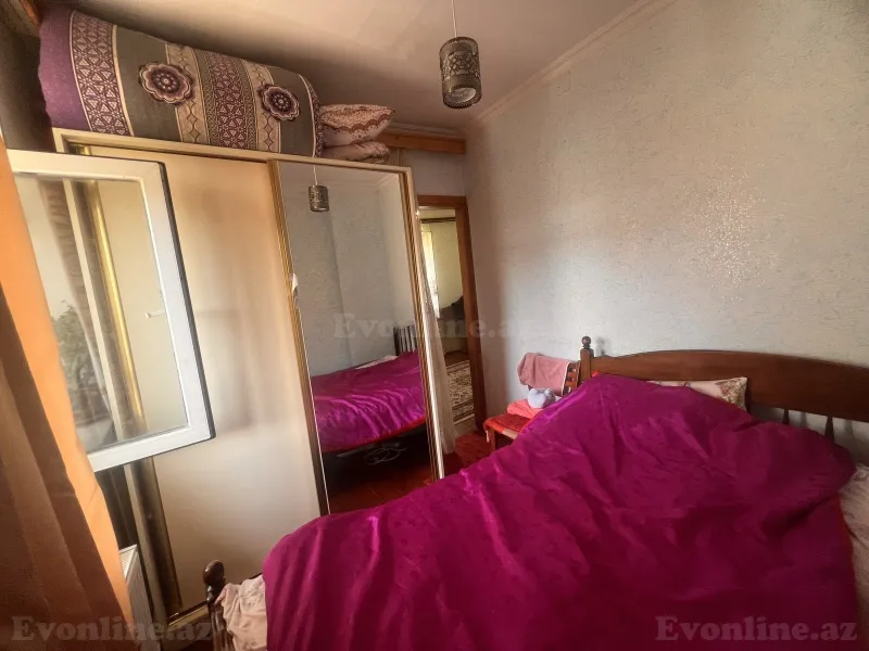 Kirayə verilir 2 otaqlı Mənzil Köhnə tikili 40 m² İnşaatçılar m.