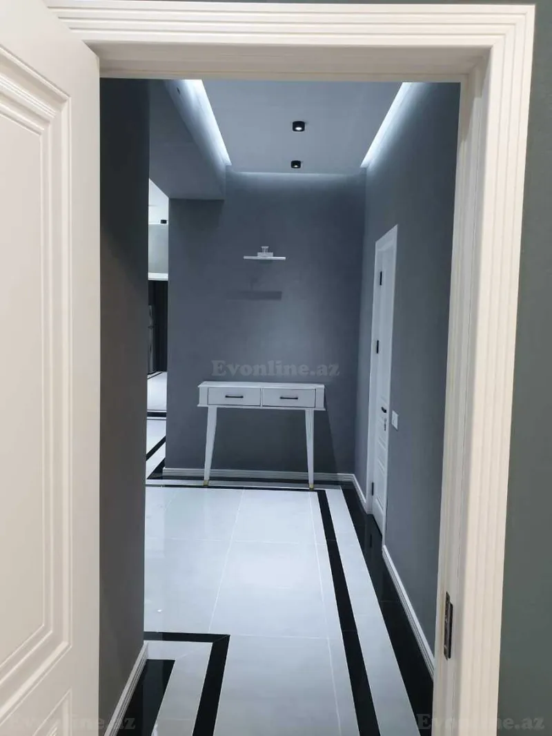 Kirayə verilir 3 otaqlı Mənzil Yeni tikili 148 m² 28 May m. - şəkil 4