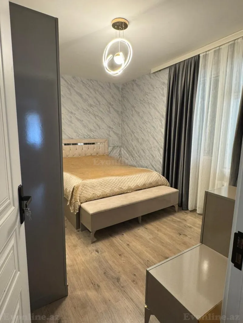 Satılır 2 otaqlı Mənzil Köhnə tikili 55 m² 8 Noyabr m. - şəkil 3