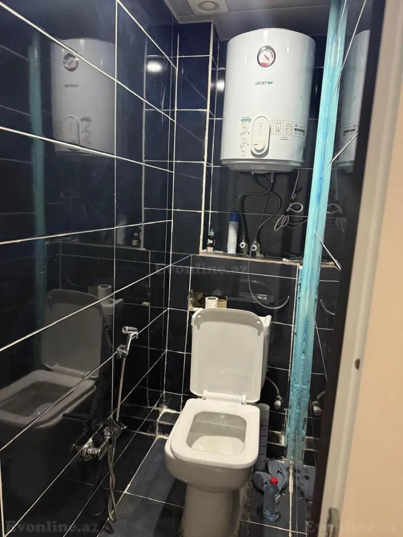 Satılır 2 otaqlı Mənzil Köhnə tikili 55 m² 8 Noyabr m. - şəkil 8