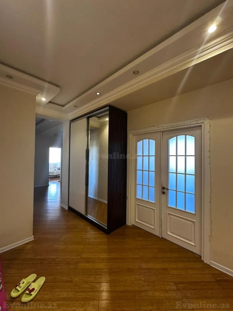 2 otaqlı Mənzil 142 m² Nərimanov r. Kirayə verilir