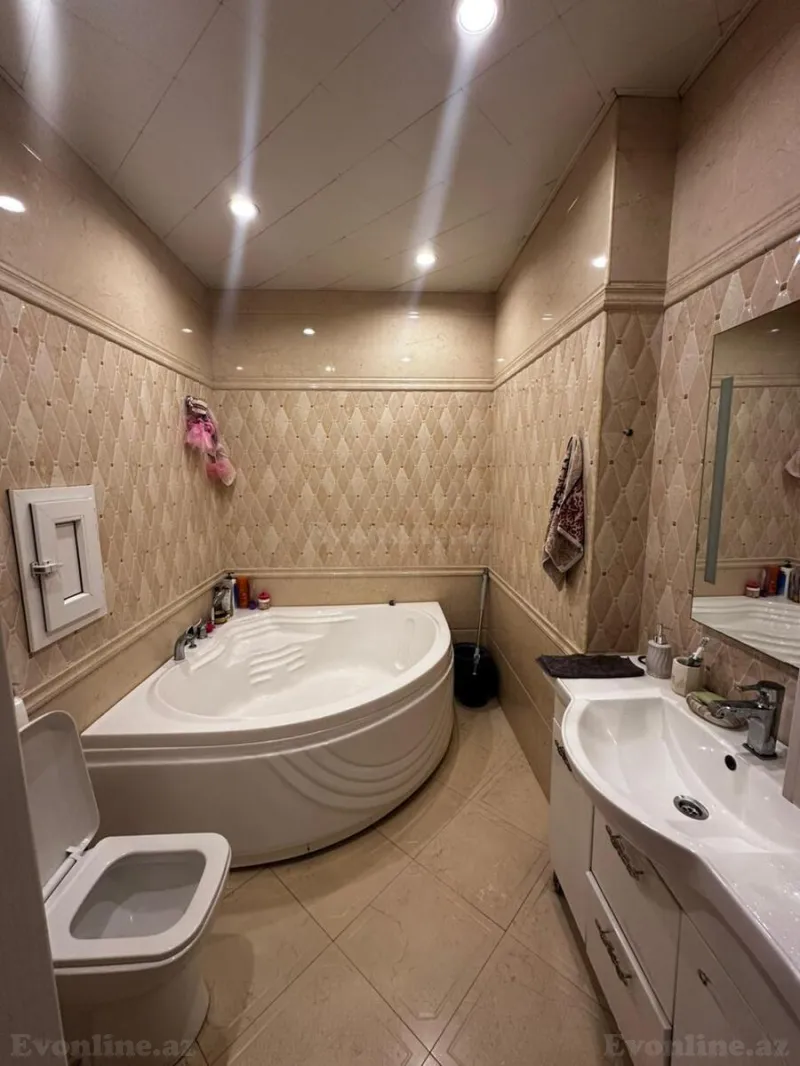 Kirayə verilir 2 otaqlı Mənzil Yeni tikili 142 m² Nərimanov r. - şəkil 3