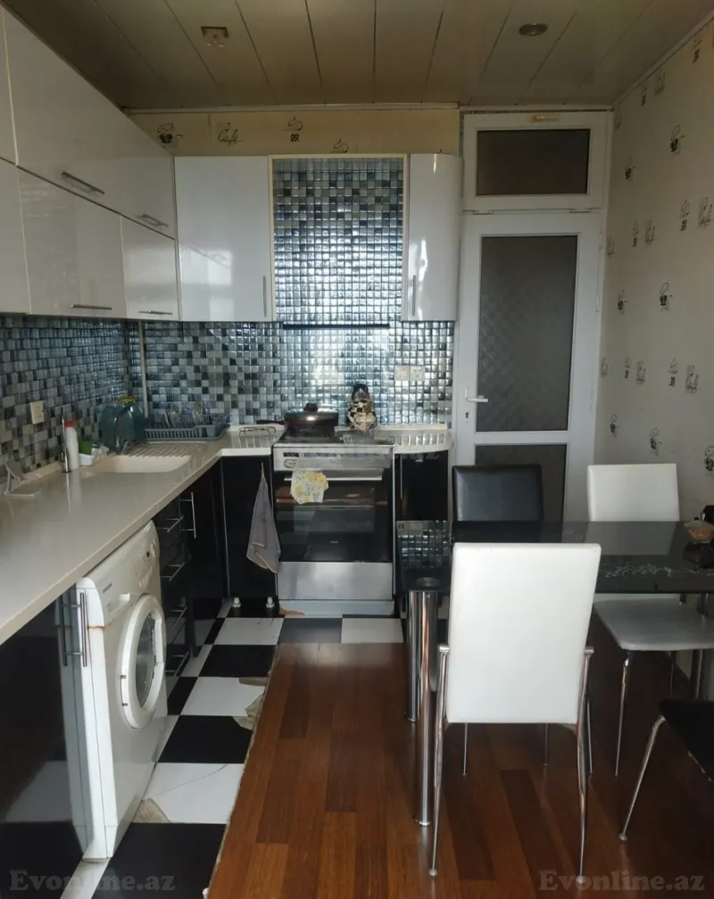 Satılır 3 otaqlı Mənzil Köhnə tikili 82 m² Binəqədi - şəkil 3