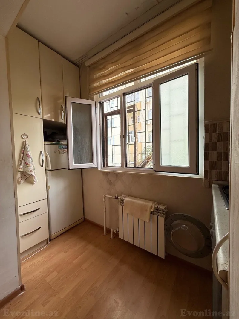 Satılır 2 otaqlı Mənzil Köhnə tikili 45 m² İnşaatçılar m. - şəkil 10