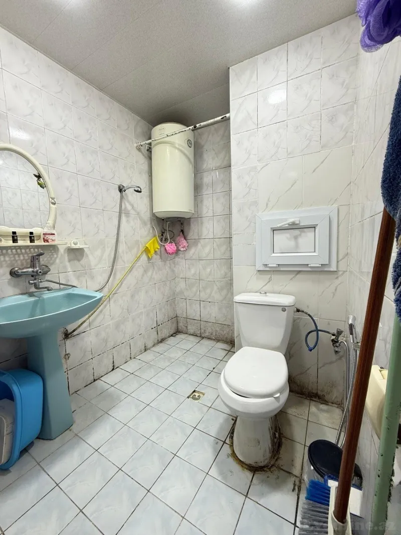 Satılır 2 otaqlı Mənzil Köhnə tikili 45 m² İnşaatçılar m. - şəkil 12