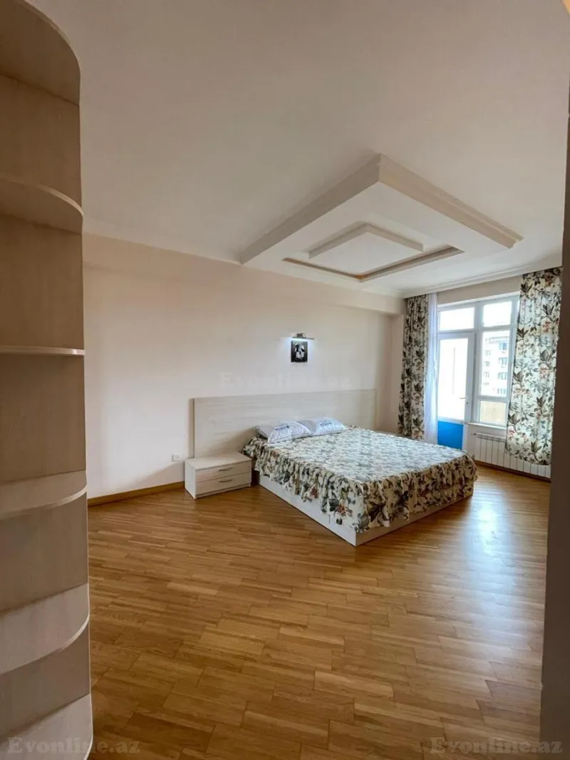 2 otaqlı Mənzil 95 m² Xətai r. Kirayə verilir