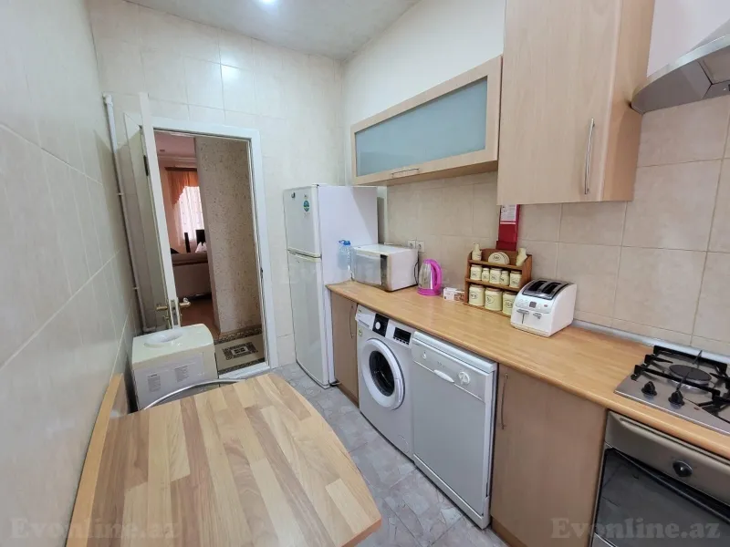 Satılır 2 otaqlı Mənzil Köhnə tikili 60 m² Sahil m. - şəkil 5