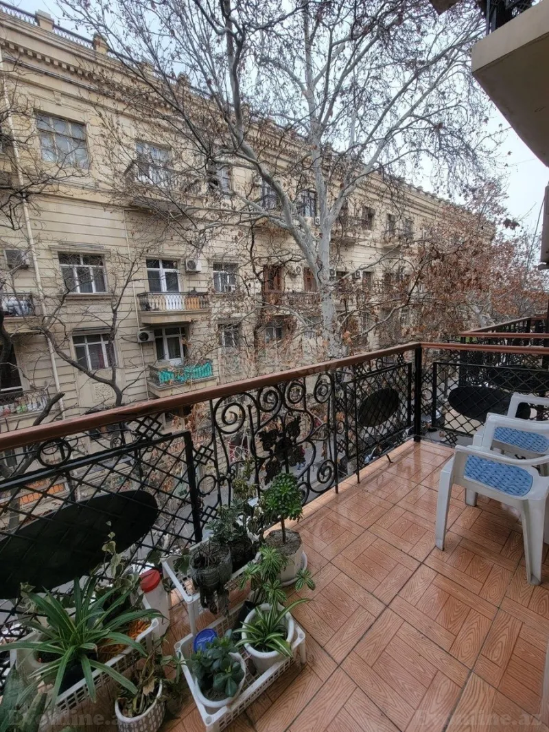 Satılır 2 otaqlı Mənzil Köhnə tikili 60 m² Sahil m. - şəkil 9